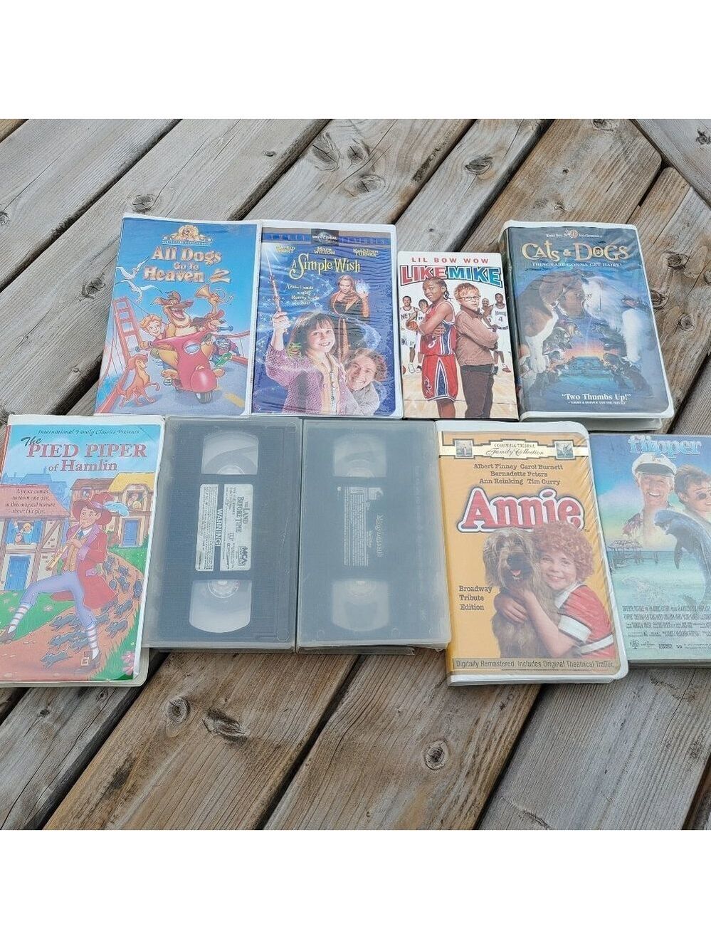 Lot of Vintage VHS Tapes Flipper Annie Lot of 9